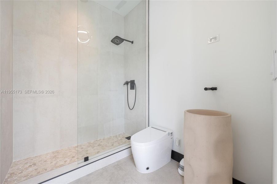 Image 42 of a home in .