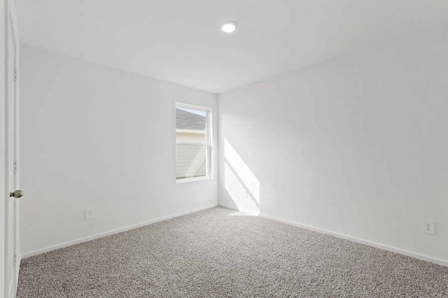 Spacious, unfurnished interior of a new home in Grand Pines, Magnolia (Image 10).