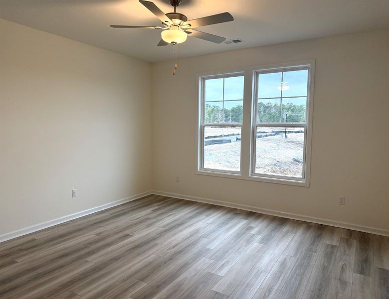 Spacious, unfurnished interior of a new home in King Farm Estates, Aynor (Image 12).