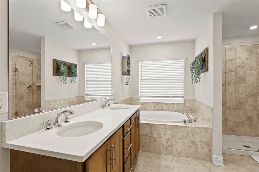 Furnished interior view inside a new home in , St. Petersburg (Image 54).