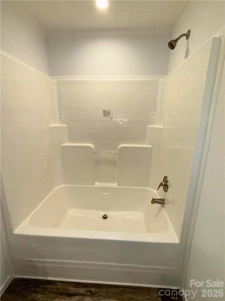 Image 18 of a home in .