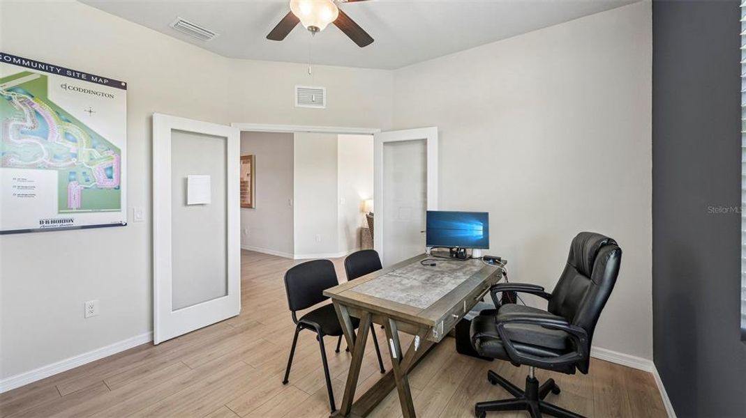 Furnished interior view inside a new home in Star Farms at Lakewood Ranch, Lakewood Ranch (Image 16). Furnished interior view inside a new home in Star Farms at Lakewood Ranch, Lakewood Ranch (Image 16).