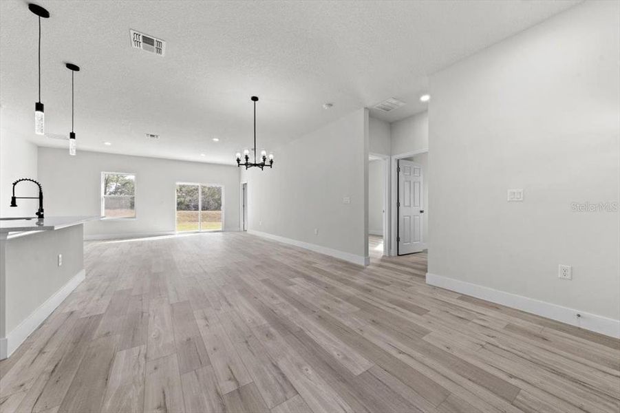 Spacious, unfurnished interior of a new home in , Ocala (Image 46).