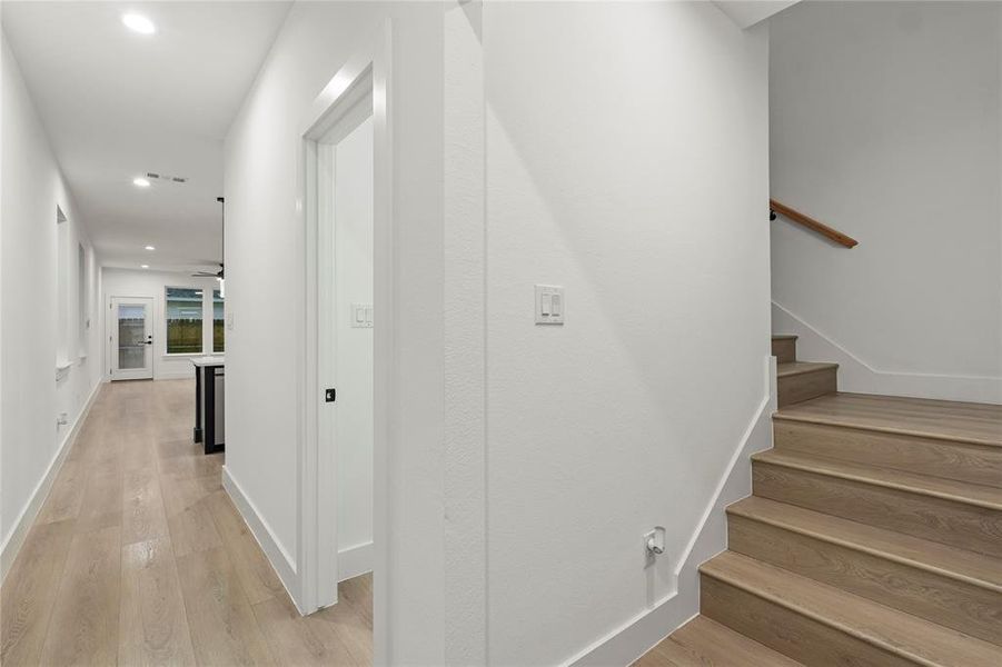 Spacious, unfurnished interior of a new home in , Dallas (Image 20).