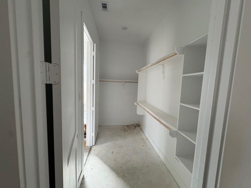 Image 19 of a home in Wood Leaf Reserve.