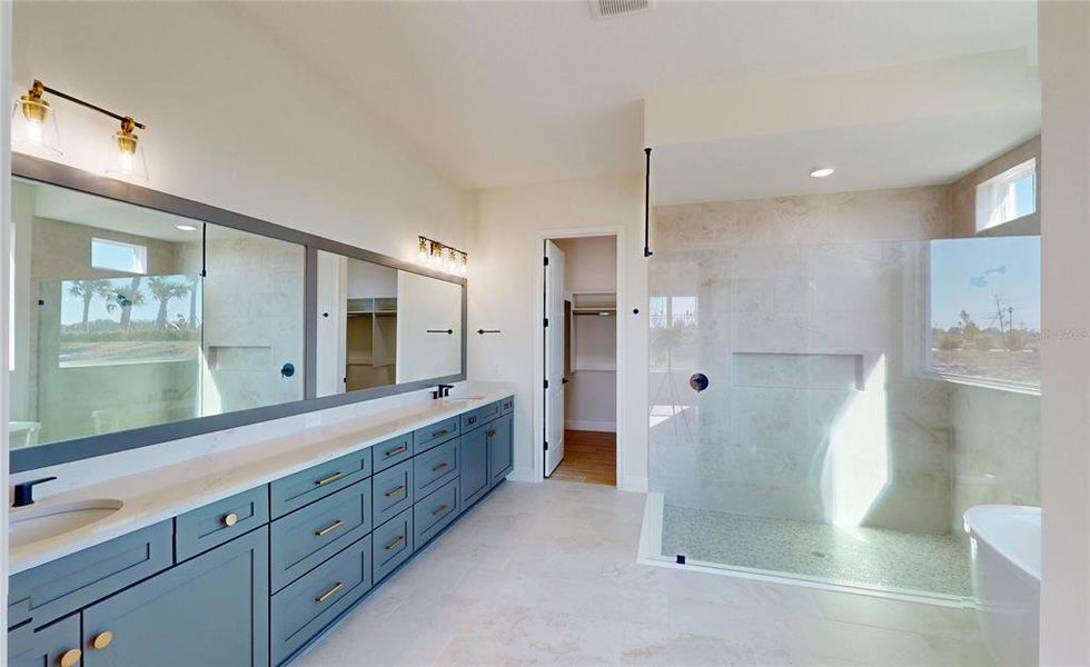 Spacious, unfurnished interior of a new home in Waterset, Apollo Beach (Image 27).