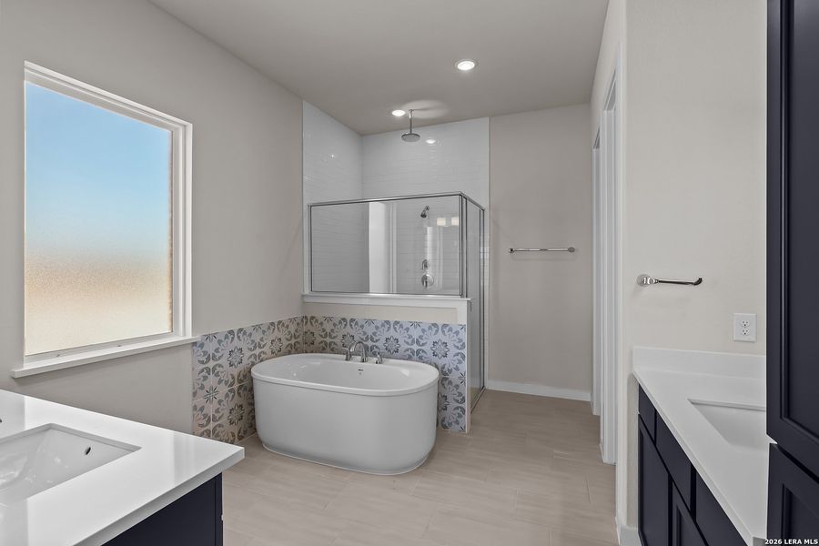 Furnished interior view inside a new home in Buffalo Crossing, Cibolo (Image 9).