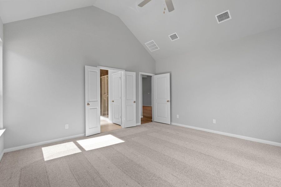 Spacious, unfurnished interior of a new home in Bridgeland 55', Cypress (Image 27).