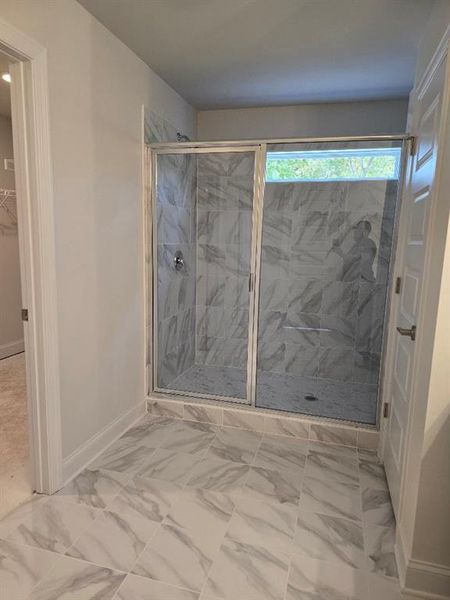 Spacious, unfurnished interior of a new home in Waters Edge, Mansfield (Image 29).