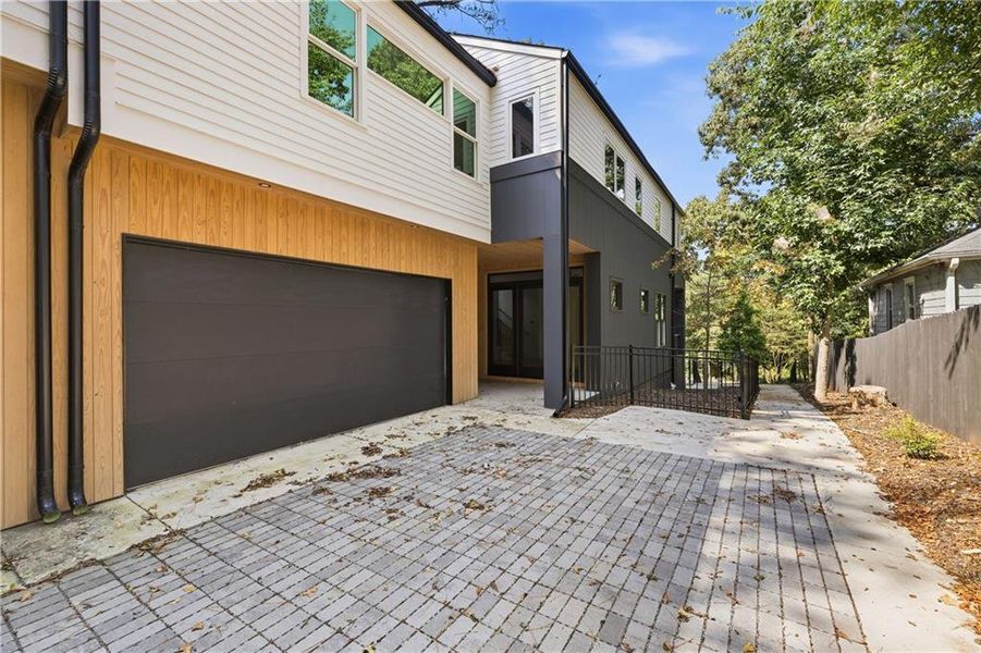 Exterior details and patio area of a home in , Atlanta (Image 21).