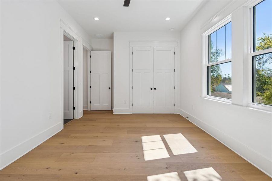 Spacious, unfurnished interior of a new home in , Tampa (Image 70). Spacious, unfurnished interior of a new home in , Tampa (Image 70).
