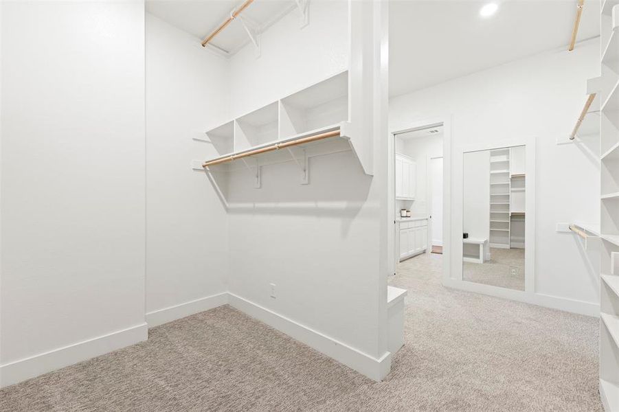 Spacious, unfurnished interior of a new home in , Maypearl (Image 34).