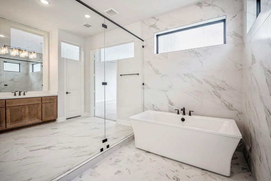 Furnished interior view inside a new home in Jordan Ranch 70' Lots, Fulshear (Image 5). Furnished interior view inside a new home in Jordan Ranch 70' Lots, Fulshear (Image 5).