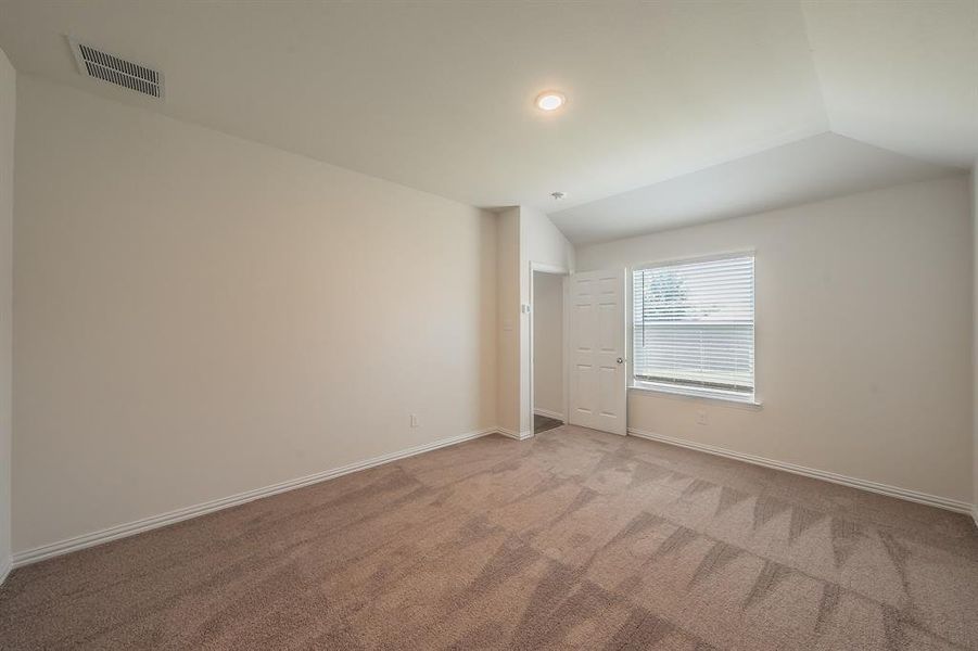 Spacious, unfurnished interior of a new home in Craftsman’s Corner, Cleburne (Image 28).