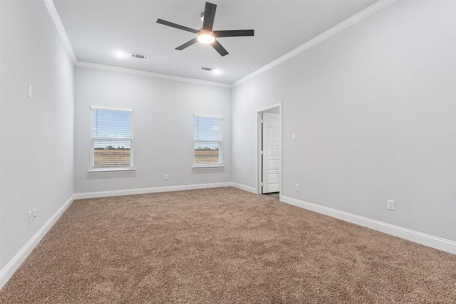 Spacious, unfurnished interior of a new home in , Greenville (Image 21).