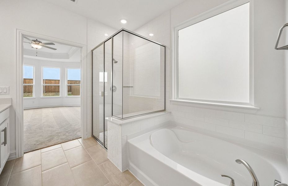 Furnished interior view inside a new home in Creekview Meadows, Pilot Point (Image 10).