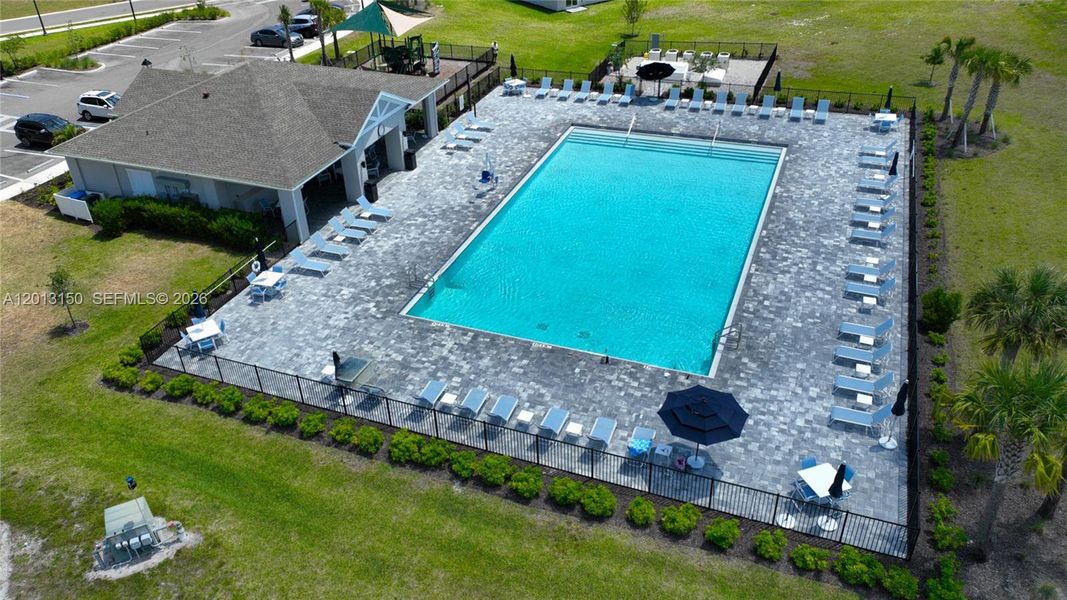 Community amenities in , Lehigh Acres (Image 41).