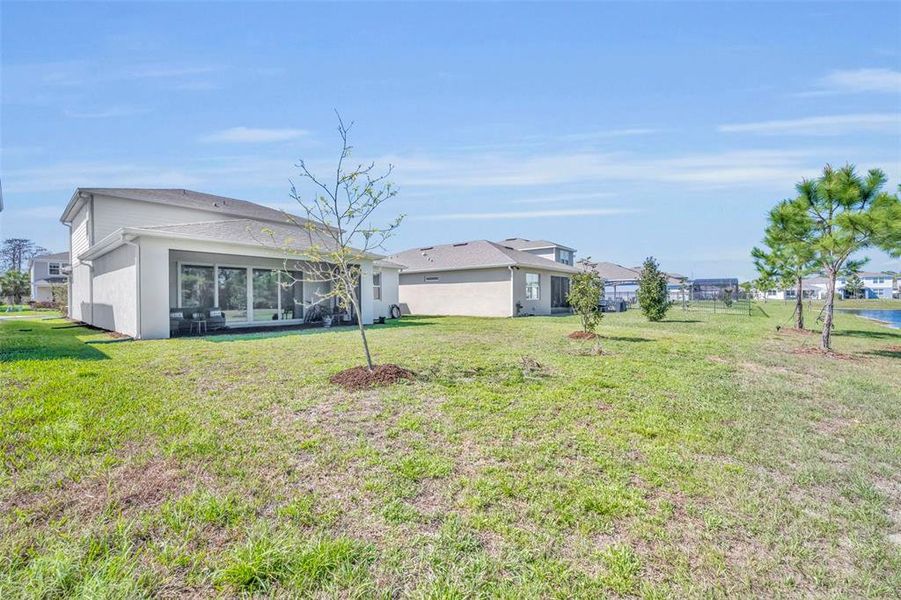 Exterior details and patio area of a home in , Clermont (Image 23).