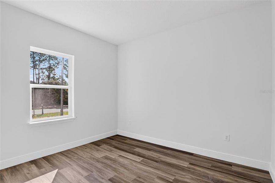 Spacious, unfurnished interior of a new home in , Citrus Springs (Image 18).