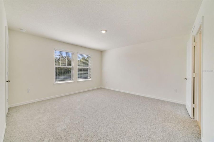Spacious, unfurnished interior of a new home in Towns at Greenleaf, Oviedo (Image 7). Spacious, unfurnished interior of a new home in Towns at Greenleaf, Oviedo (Image 7).