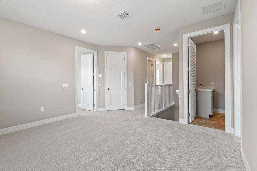 12313FrontlineLane(32)