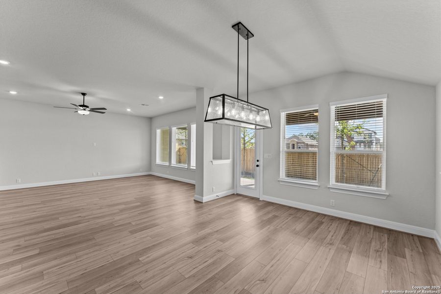 Image 32 of a home in Davis Ranch 60'. Image 32 of a home in Davis Ranch 60'.