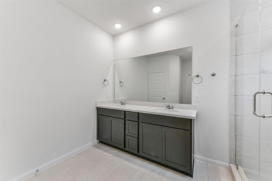 Furnished interior view inside a new home in Anderson Lakes, Houston (Image 13).