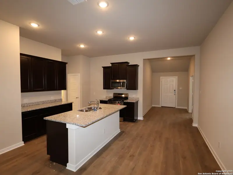 Furnished interior view inside a new home in Winding Brook, San Antonio (Image 7). Furnished interior view inside a new home in Winding Brook, San Antonio (Image 7).
