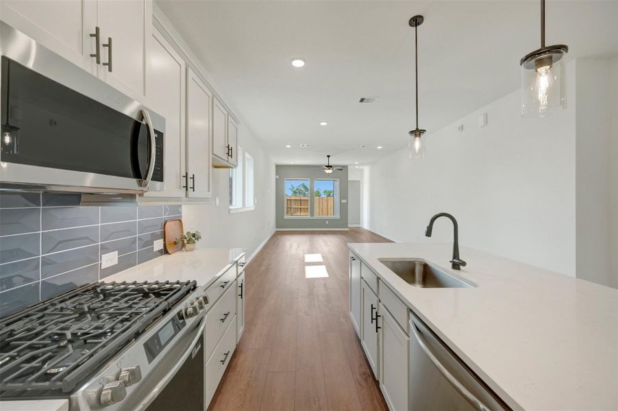Furnished interior view inside a new home in The Grand Prairie - Meadow Collection, Hockley (Image 6).