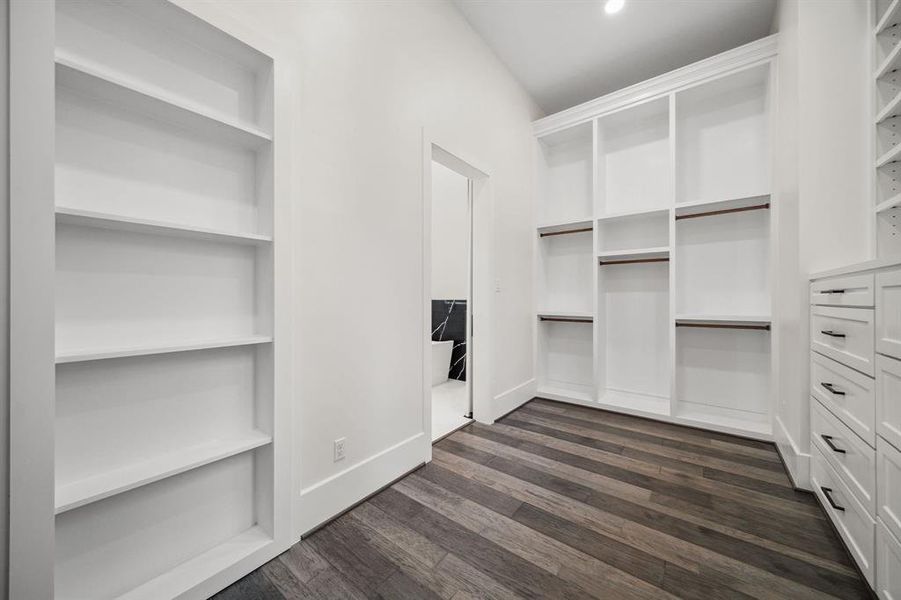 Image 32 of a home in .