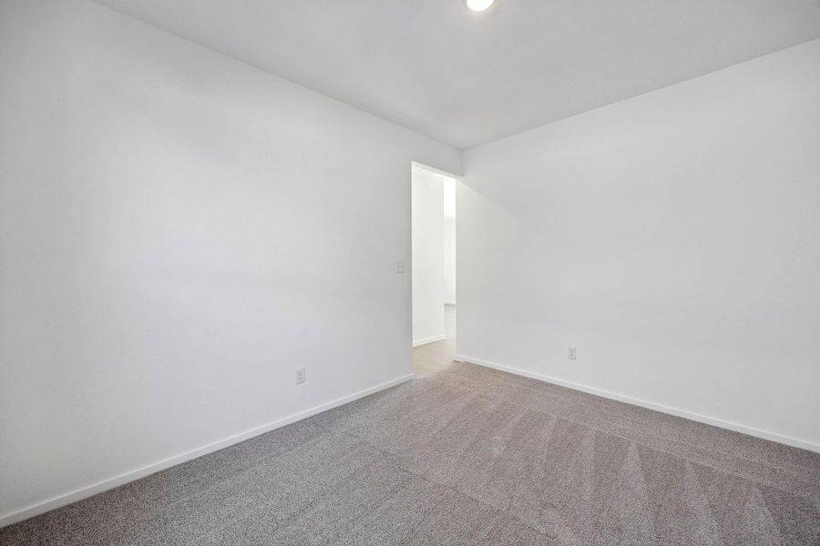 Spacious, unfurnished interior of a new home in Montgomery Bend, Montgomery (Image 32).