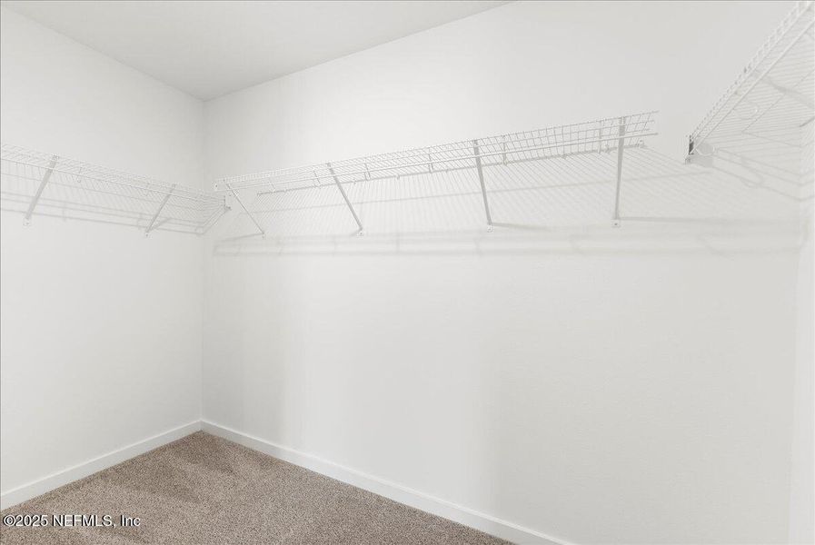 Spacious, unfurnished interior of a new home in Kings Preserve, Jacksonville (Image 19).