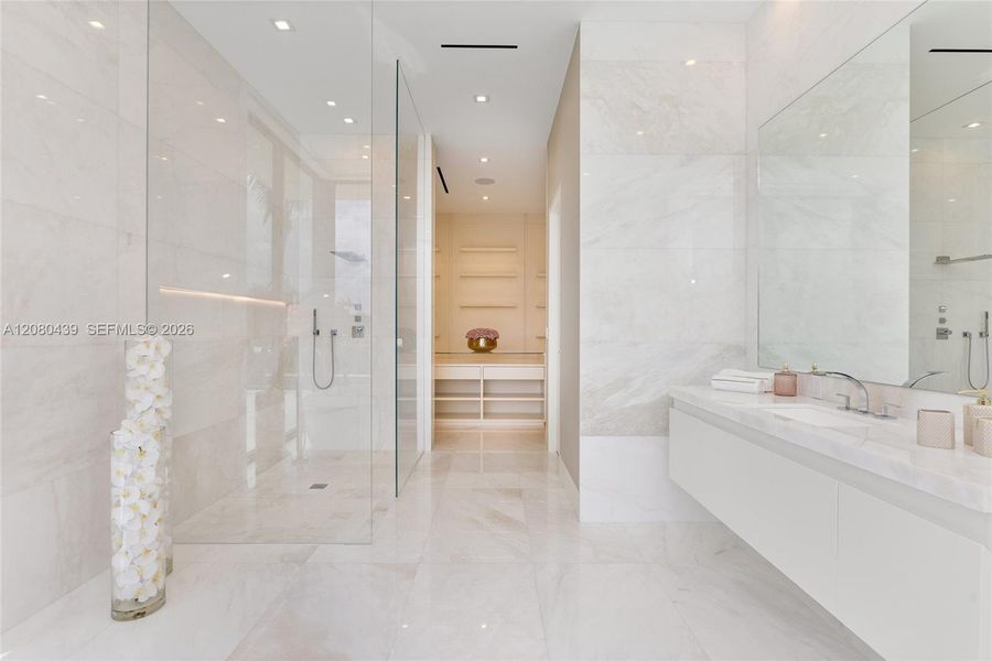 Furnished interior view inside a new home in , Fort Lauderdale (Image 18).