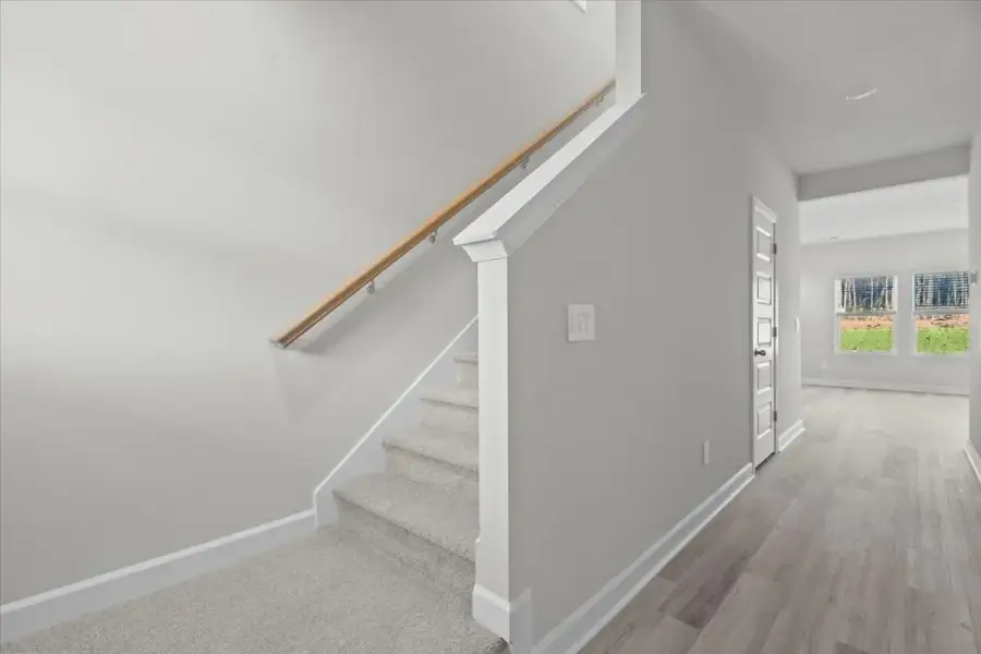 Spacious, unfurnished interior of a new home in Creek Ridge - Heritage Collection, Spartanburg (Image 9).
