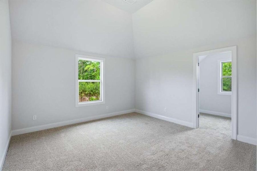 Spacious, unfurnished interior of a new home in , Stockbridge (Image 40).