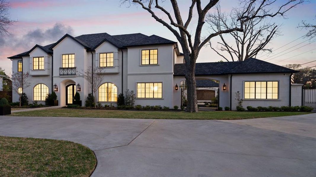 Front exterior of a new home in , Dallas, TX, highlighting curb appeal (Image 2). Front exterior of a new home in , Dallas, TX, highlighting curb appeal (Image 2).