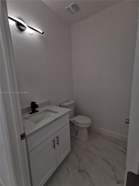 Image 42 of a home in .