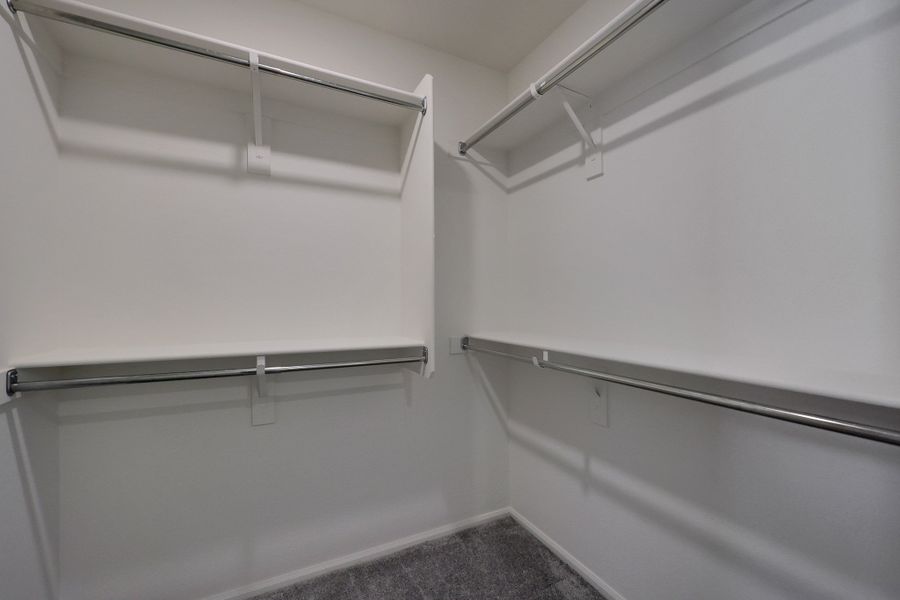 Spacious, unfurnished interior of a new home in Cross Creek Ranch, Coolidge (Image 16).