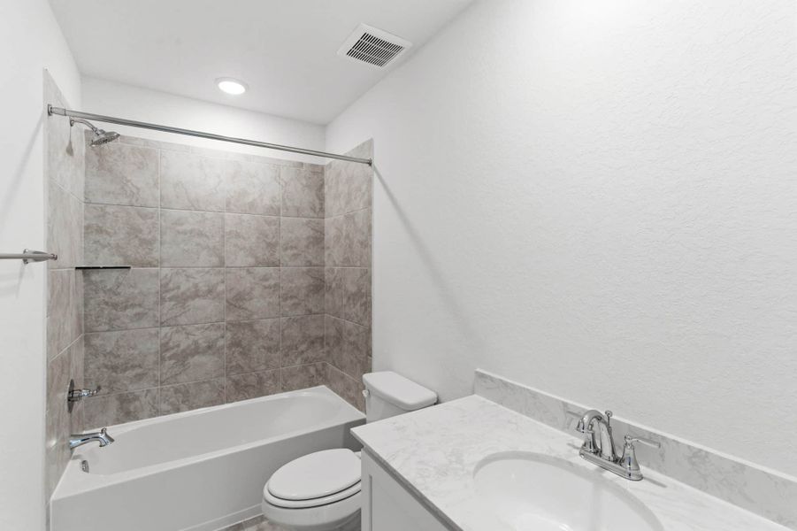 Furnished interior view inside a new home in Buffalo Crossing, Cibolo (Image 16). Furnished interior view inside a new home in Buffalo Crossing, Cibolo (Image 16).