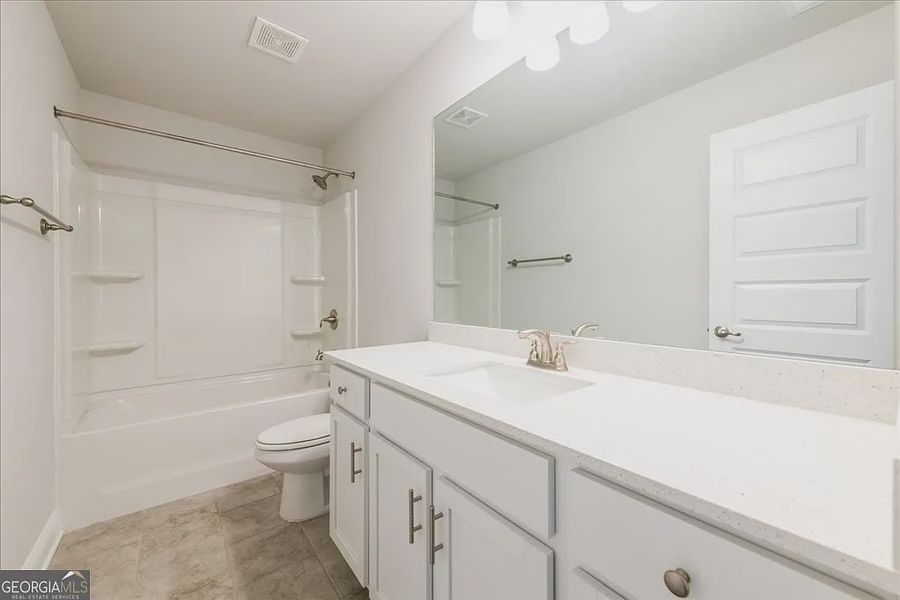 Furnished interior view inside a new home in Oakview Estates, Macon (Image 12). Furnished interior view inside a new home in Oakview Estates, Macon (Image 12).