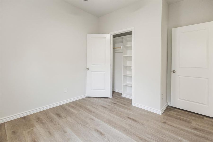 Spacious, unfurnished interior of a new home in , Mabank (Image 26).