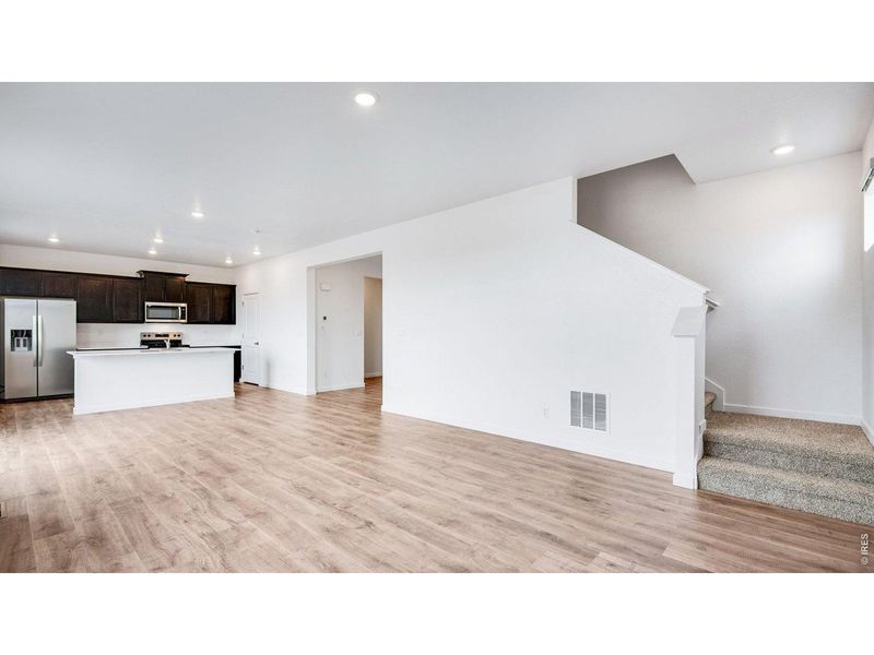 Spacious, unfurnished interior of a new home in Vista Meadows, Fort Lupton (Image 18). Spacious, unfurnished interior of a new home in Vista Meadows, Fort Lupton (Image 18).