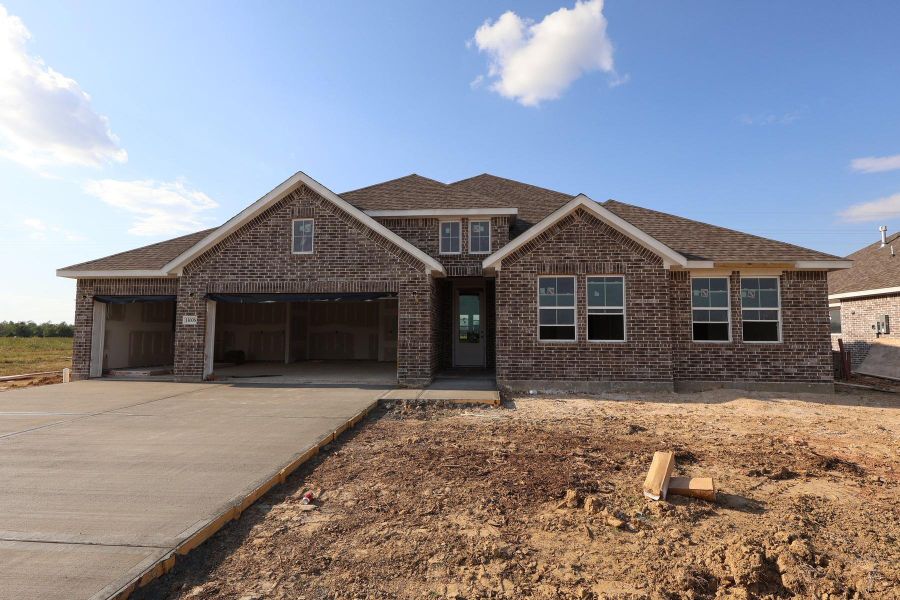 One-story home with 4 bedrooms, 2 baths and 3 car garage One-story home with 4 bedrooms, 2 baths and 3 car garage