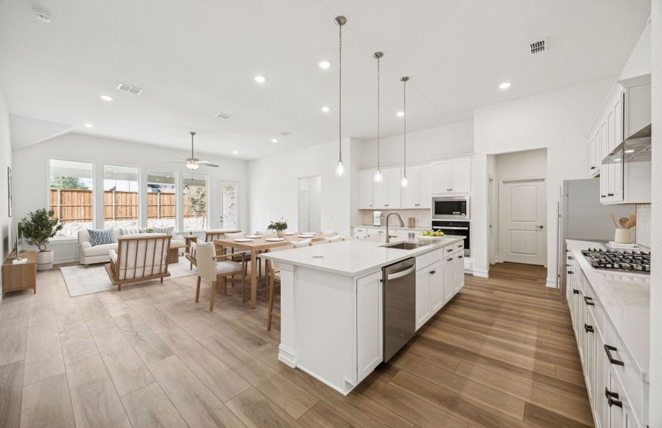 Representative furnished interior of a home built from the Azle by Pulte Homes in Indigo Bay, Myrtle Beach (Image 7).