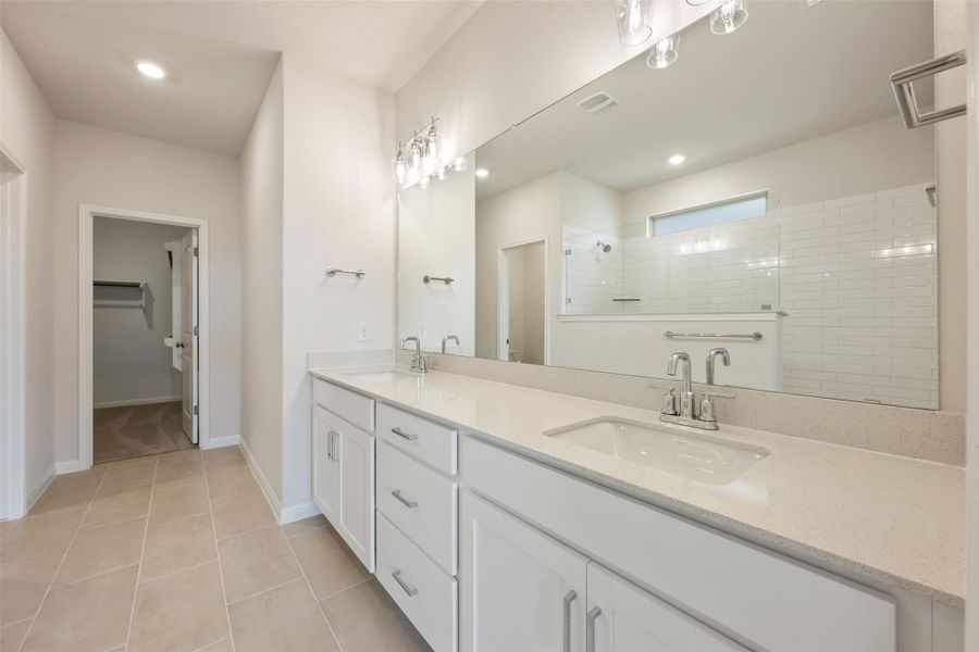 Furnished interior view inside a new home in Rolling Glen, Hutto (Image 12).