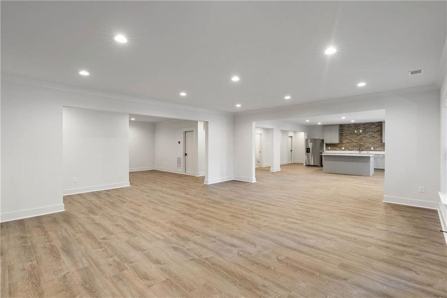 Spacious, unfurnished interior of a new home in , Marietta (Image 51).