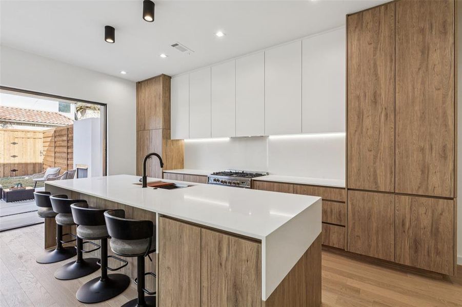 Furnished interior view inside a new home in , Dallas (Image 5).