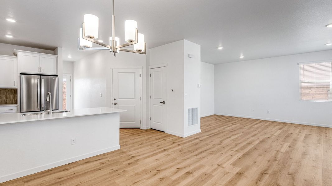 Spacious, unfurnished interior of a new home in Horizon Uptown, Aurora (Image 13). Spacious, unfurnished interior of a new home in Horizon Uptown, Aurora (Image 13).