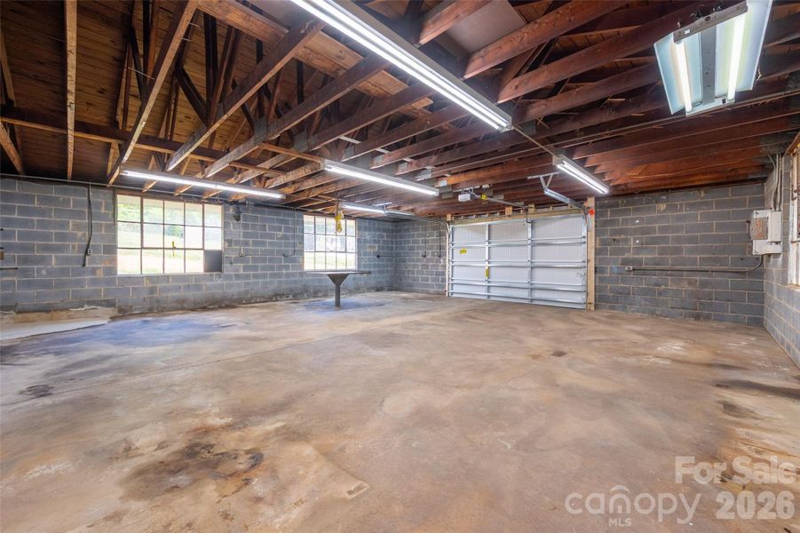 In-progress construction of a new home in , Kannapolis, NC (Image 36).