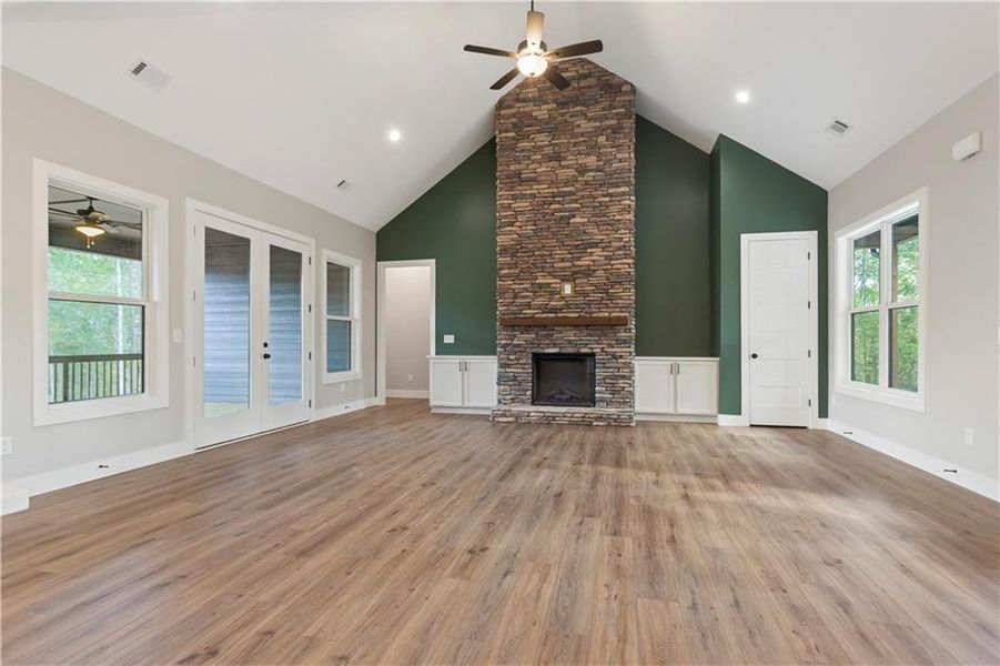 Spacious, unfurnished interior of a new home in , Carrollton (Image 20).
